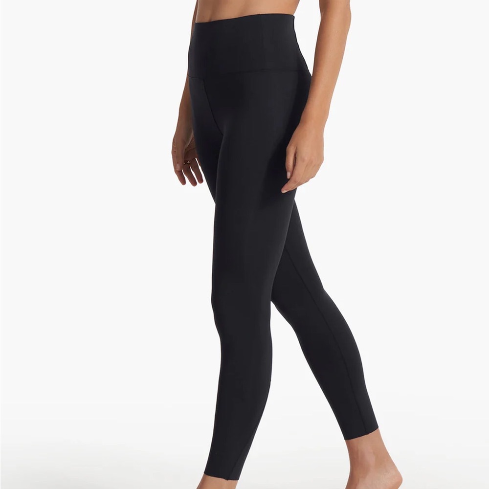 Vuori Black Evolve Leggings XS - Picture 3 of 11